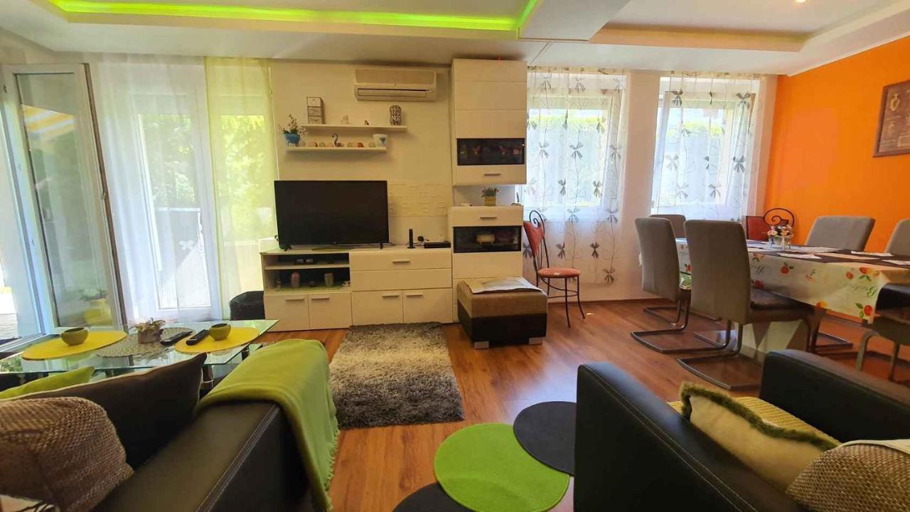 Zoeldlomb Apartman Siofok Bagian luar foto