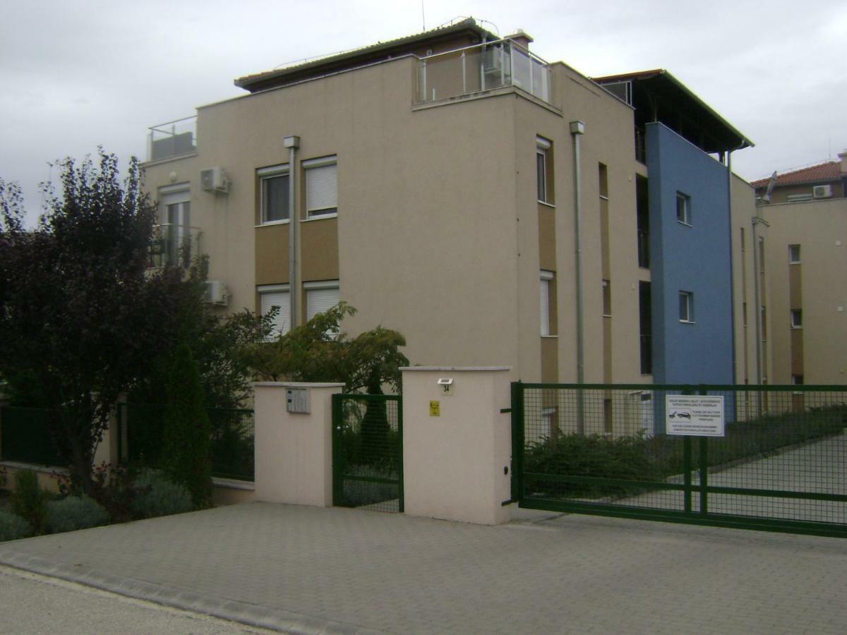 Zoeldlomb Apartman Siofok Bagian luar foto